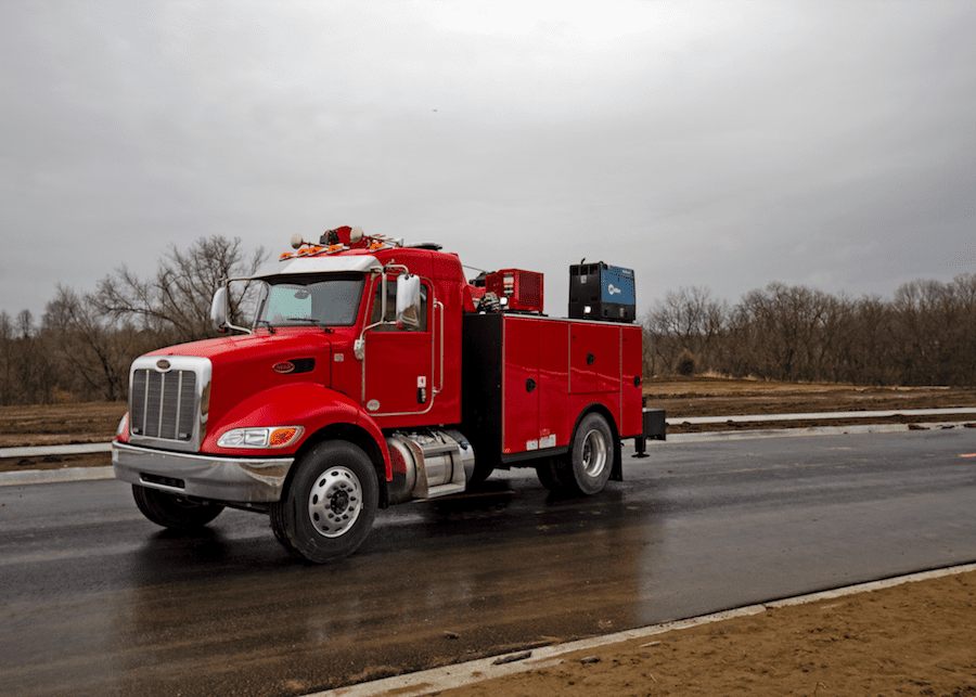 Red peterbilt custom mechanics truclk